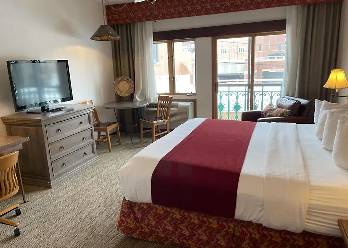 Top Hotels in Golden, Colorado