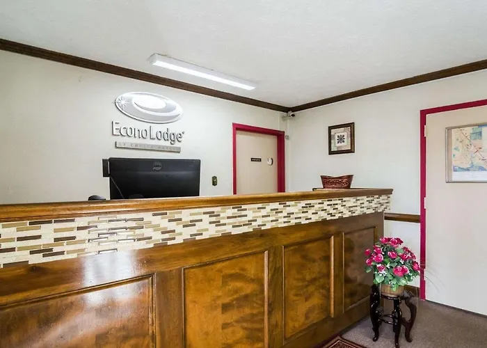 Premium Hotels in Historic Williamsburg